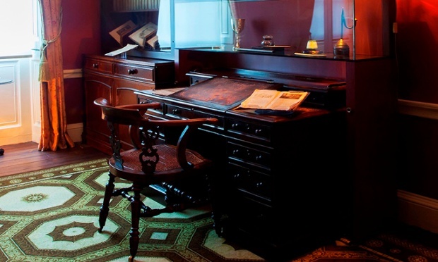 Charles Dicken's writing desk
